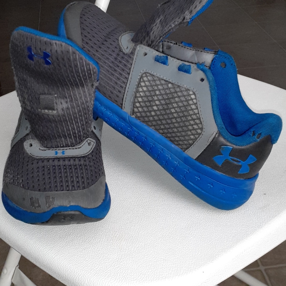 Used Under Armour kids shoes